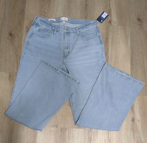 Universal Thread Women's High Rise Flare Jeans 17 Long Stretch Light Wash Denim