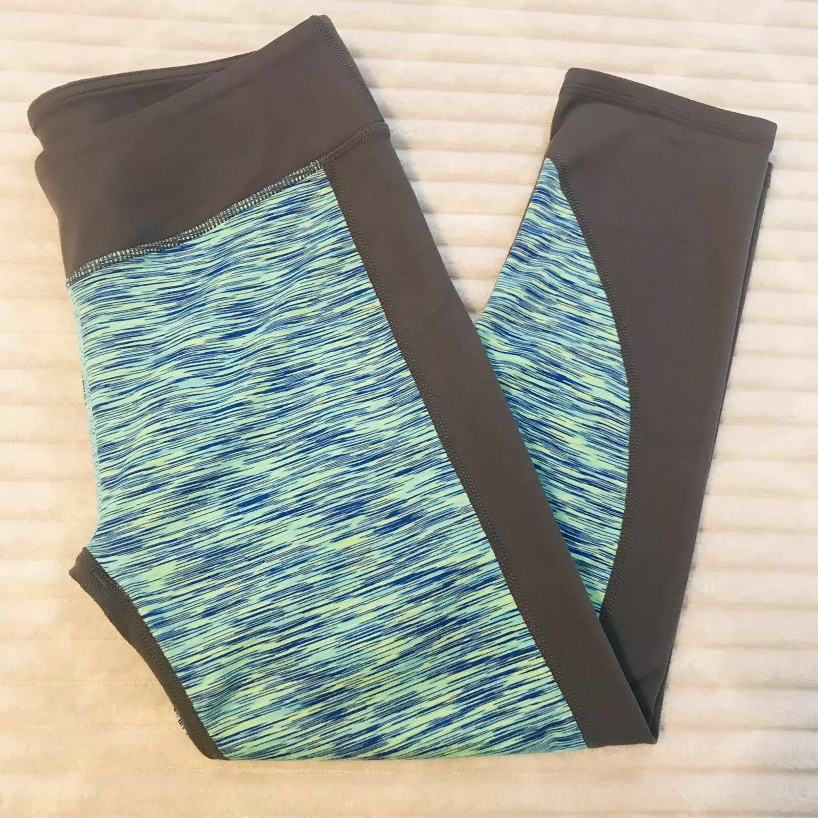 fabletics sydney powerhold printed capri green stripe leggings