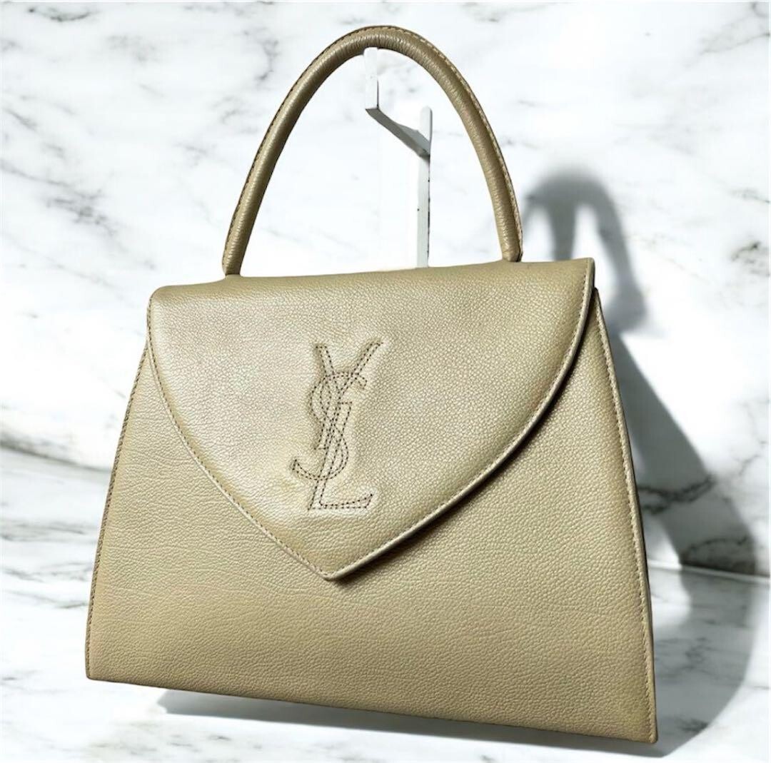 Borsa a mano Yves Saint Laurent punto Cassandra usata beige avorio bianco sporco