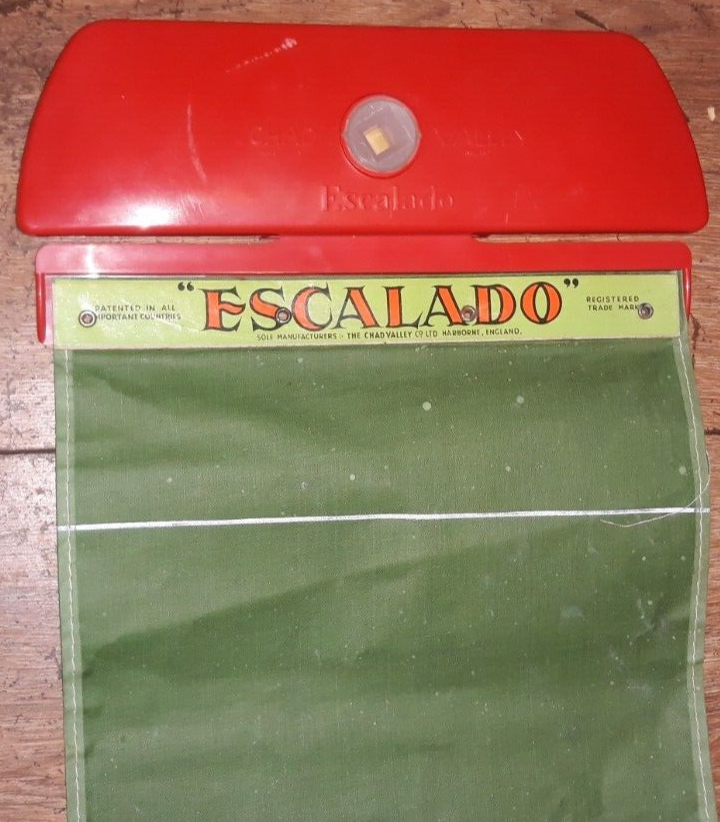 Vintage Chad Valley Escalado Horse Racing Game with Metal Horses eBay