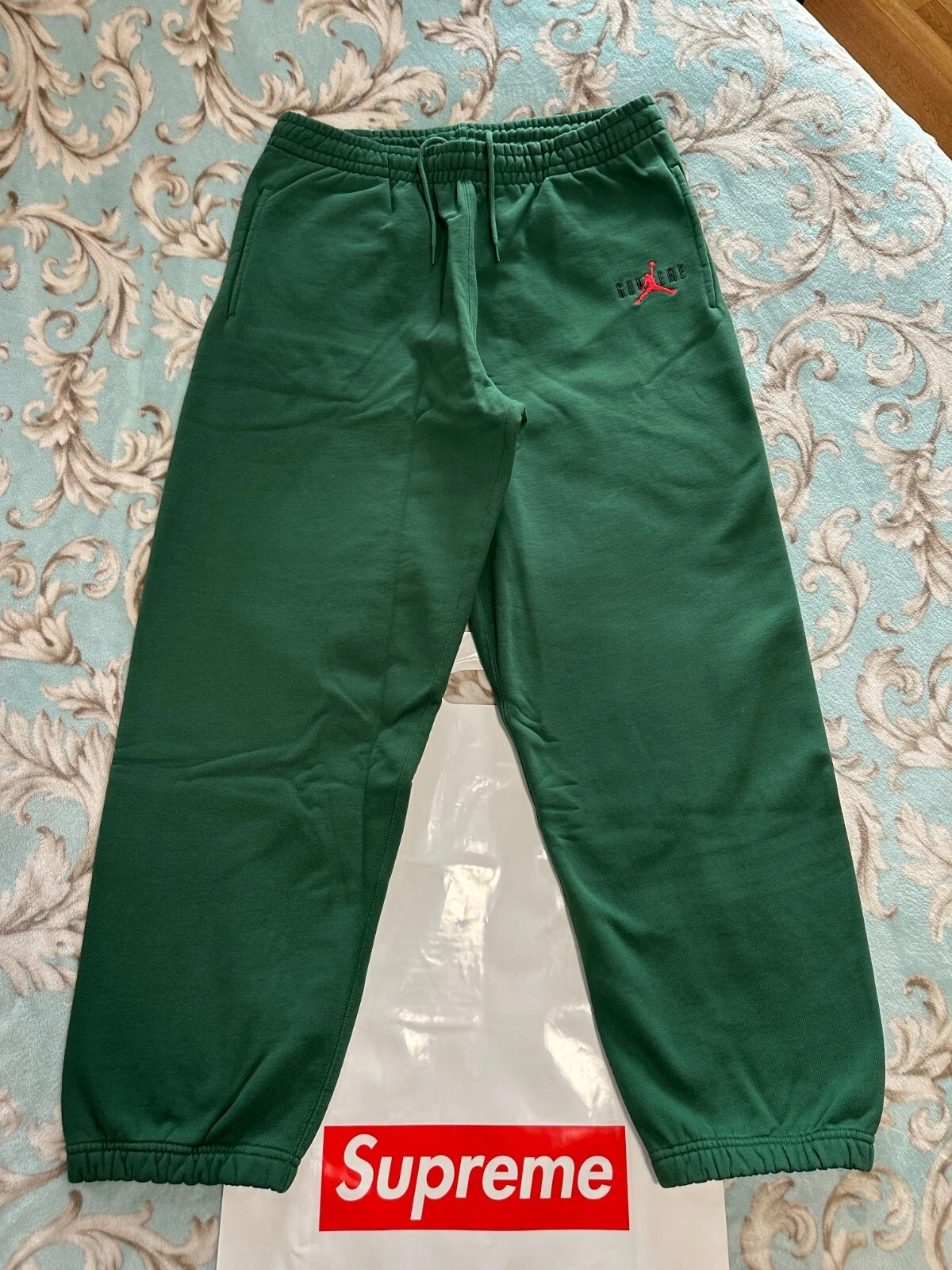 SUPREME JORDAN SWEATPANT (LARGE) (VERT) FW24 SWEAT À CAPUCHE BOUFFANT TRICOT VESTE DE SURVÊTEMENT