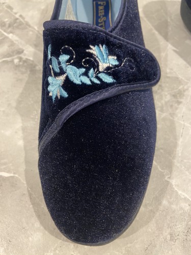 Zapatillas cómodas azul oscuro FREE-STEP para dama talla UK 7 - Imagen 7 de 9