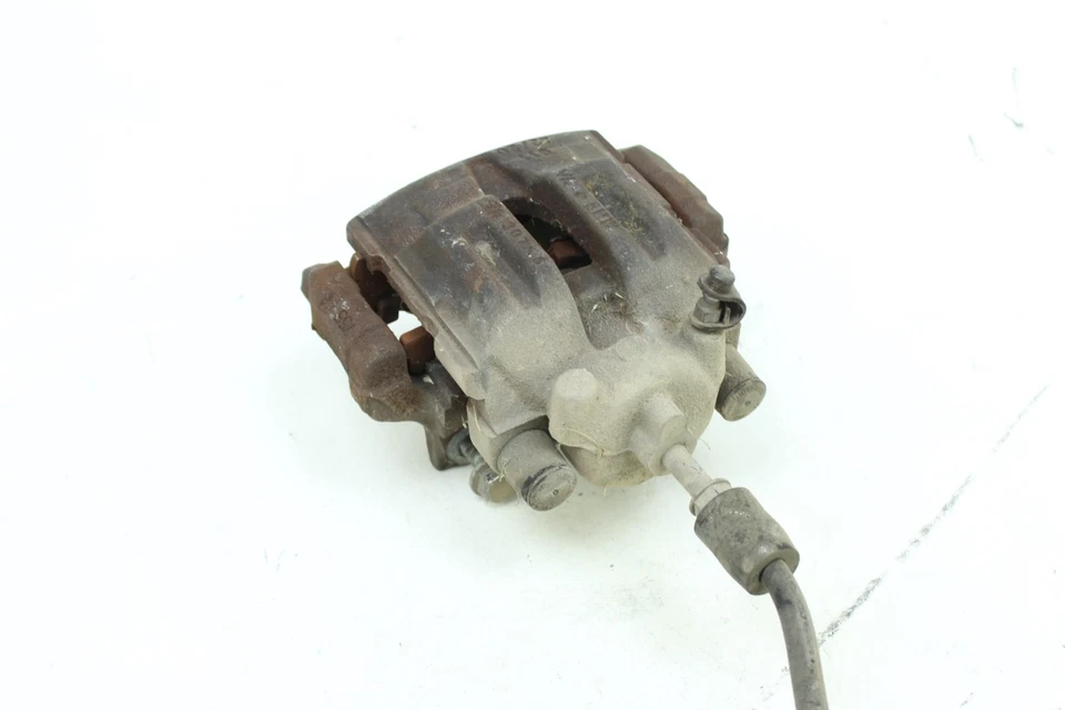 06-13 BMW 325i ЗАДНИЙ ПРАВЫЙ ТОРМОЗНОЙ СУППОРТ OEM E90 - Изображение 2 из 4