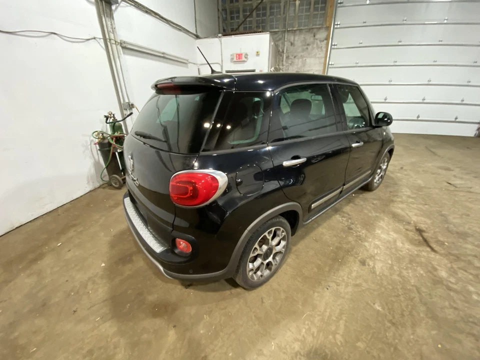 Purificador de aire FIAT 500 14 15 Foto 3 de 4