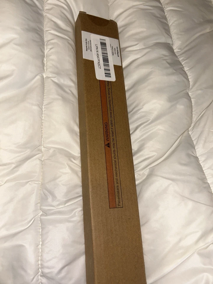 Soporte magnético para cuchillos Gorilla Grip de acero inoxidable tira de alta resistencia 14" Foto 2 de 2