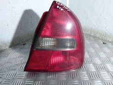 Feu arrière Mitsubishi CARISMA