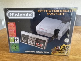 Nintendo NES Mini Classic Console With Additional Controller Boxed Unused