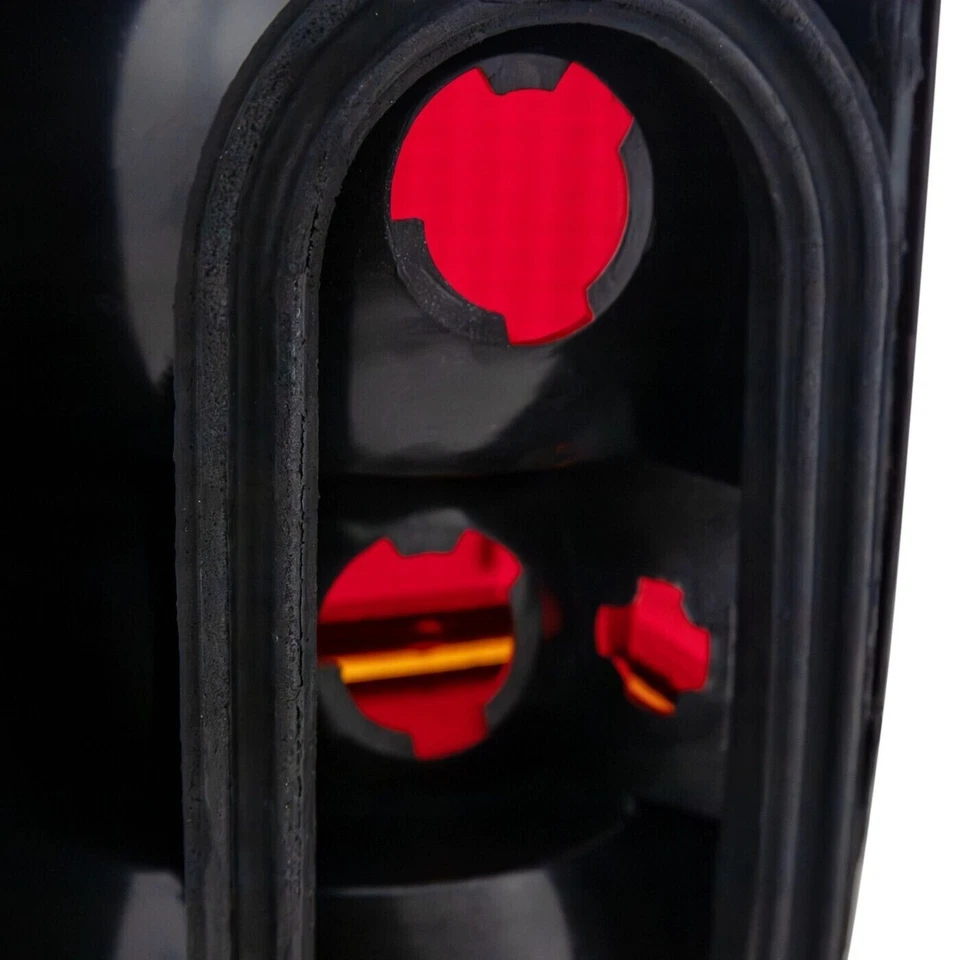 Комплект задних фонарей DEPO для Jeep Cherokee Wagoneer 1984-1996 годов выпуска со стороны водителя и пассажира - Изображение 4 из 4