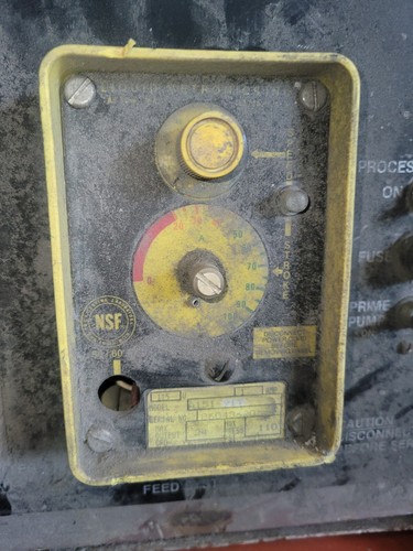 Liquid Metronics, Inc. A151-91T Mikroprozessor Dosierpumpe 110 PSI 24GPD 115V - Bild 2 von 5