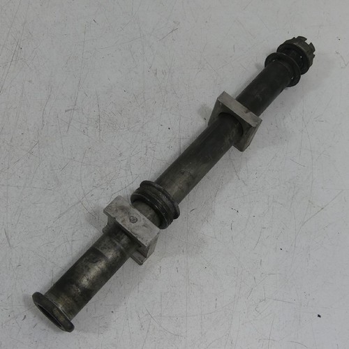 Yamaha YZF 750 4HN Hinterachse hinten A1094