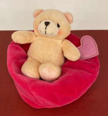 Hallmark   FOREVER FRIENDS   ''Take It Easy'' Bean Bag Bear - Mini 10cm Plush