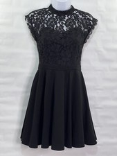 JUN & IVY Women’s Sz XS Black Stretch Lace Zip Cap Sleeve Fit & Flare Dress
