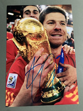 XABI ALONSO Weltmeister 2010  In-person signed Foto 20x30 Autogramm