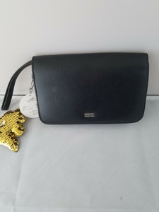 black foldover crossbody bolsa