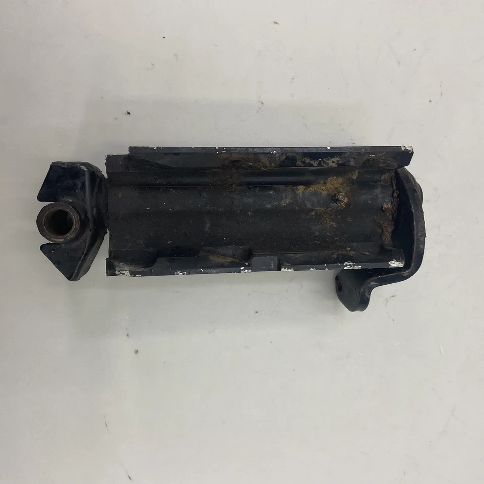 Arctic Cat ZL 600 1999 brazo de dirección delantero izquierdo husillo nudillo 0703-481 Foto 2 de 4