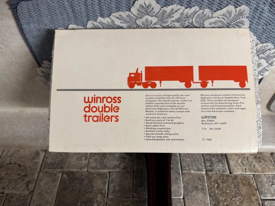 Vintage 1985 Winross Milne Truck Lines Double Trailers Diecast Model In Box Set - Image 3 of 4