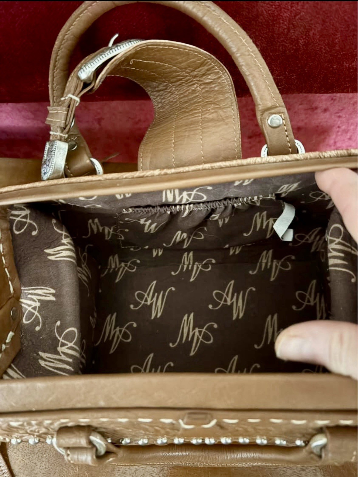 AMERICAN WEST Hand Tooled Doctor’s Handbag w/ Silver Magnetic Buckles image 3