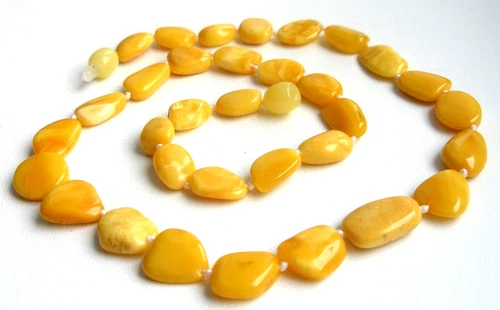Genuine BALTIC AMBER NECKLACE Egg Yolk Butterscotch 45 cm