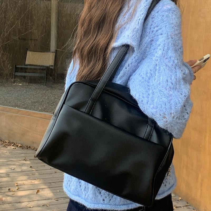 Korean Style Large Capacity Women's Shoulder Bag Vintage Underarm Tote Handbag