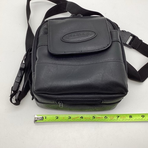 Case Logic Portable CD Player Black Bag and Strap Travel Bag Portable 705518 - Picture 13 of 15