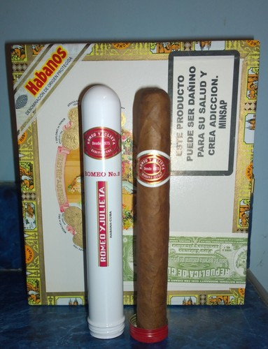 Romeo y Julieta No. 2 Cigar - Single Cigars in individual case - Picture 2 of 5