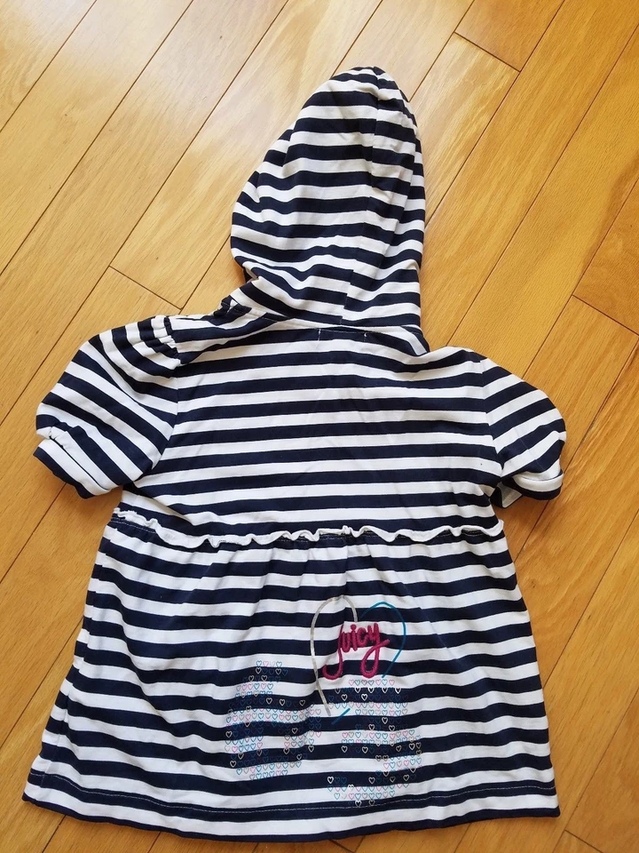 Usado en Excelente Condición Juicy Couture Cárdigan a Rayas con Capucha Manga Corta Talla 10  Foto 4 de 4