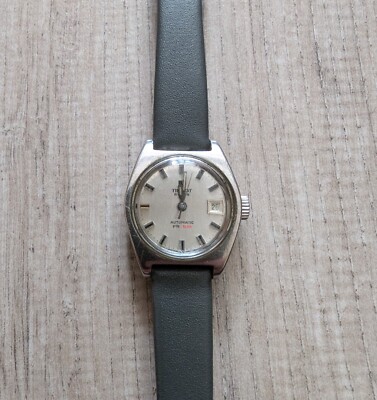 Vintage Women's small Watch Tissot Swiss PR 516 Automatic Switzerland 70s 