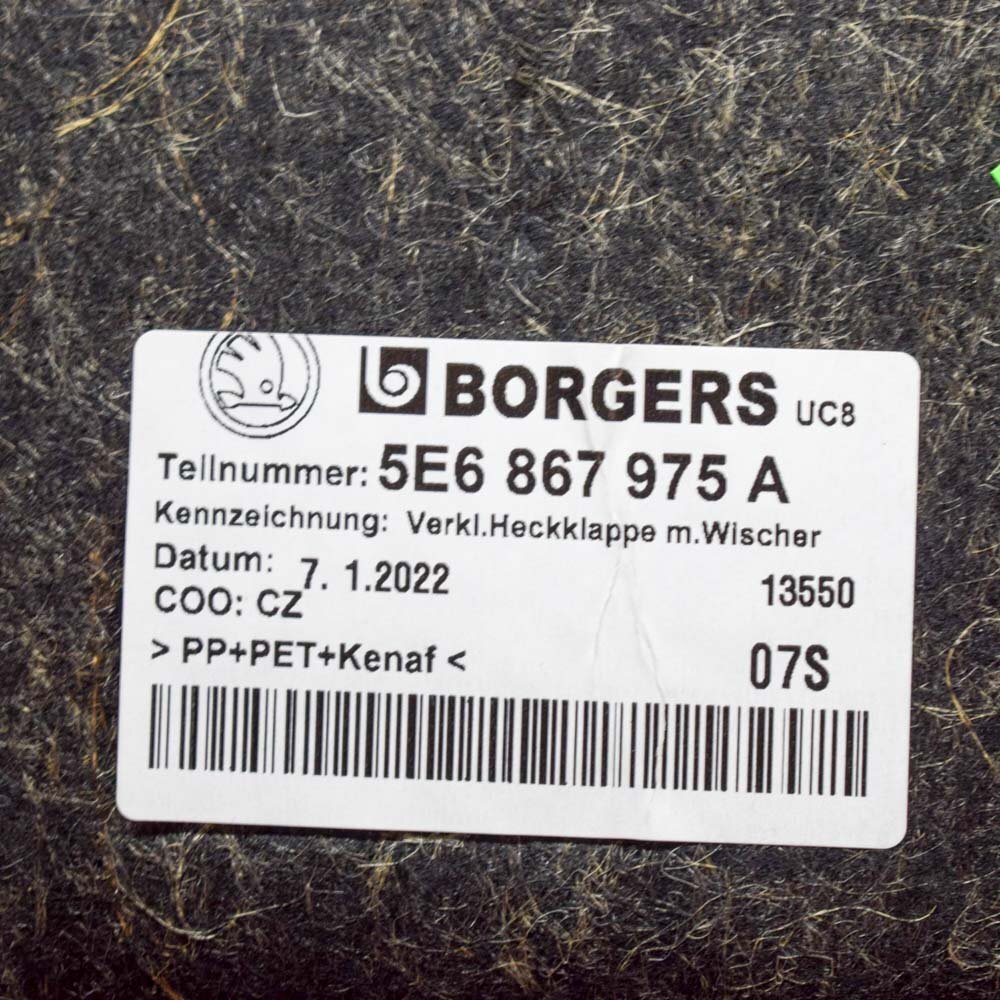 SKODA OCTAVIA MK4 NX Sedan Rear Tailgate Boot Lid Panel Cover Trim