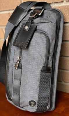 tumi morado sling pack