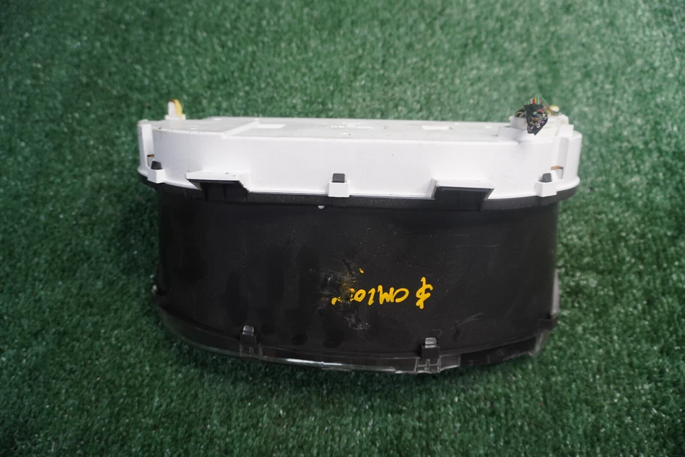 2011 SUBARU Forester SPEEDOmeter Gauge Cluster OEM 120K Miles 85003SC310 - Image 3 of 4