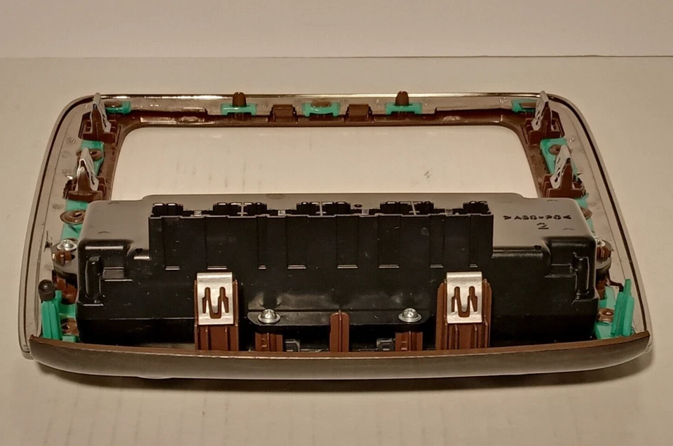 2015 BUICK ENCLAVE TEMPERATURE CONTROL PANEL, 23158335 - Изображение 3 из 4