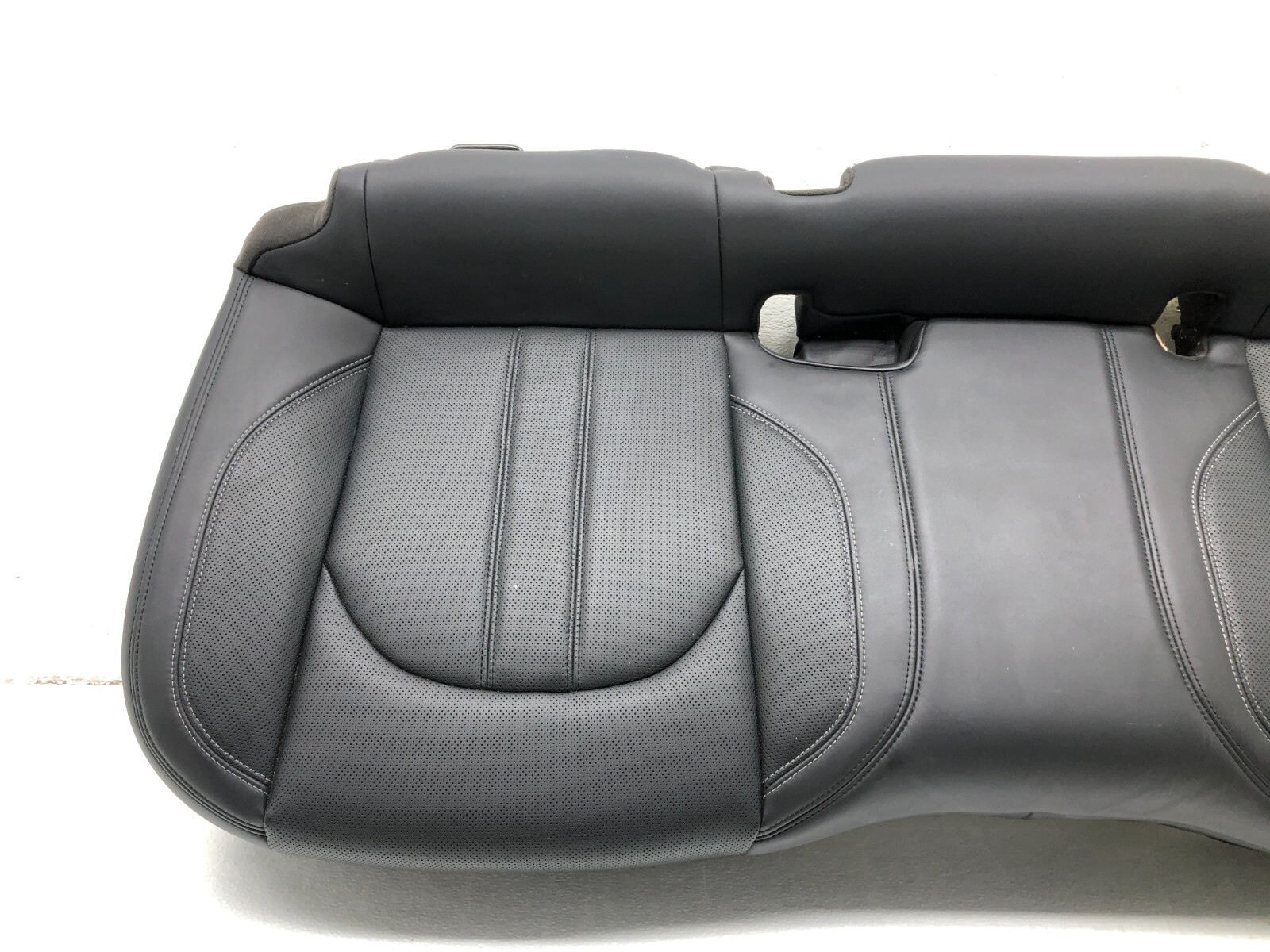 2017-2022 MASERATI LEVANTE S REAR LOWER BENCH SEAT CUSHION OEM.