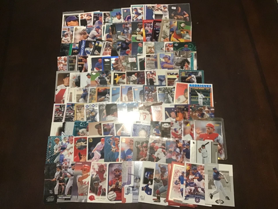 IVAN RODRIGUEZ Oddball Insert & Regular issue Baseball  RANGERS YOU CHOOSE - Image 2 of 4