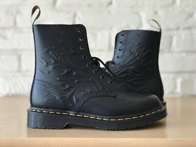 Dr. Martens 1460 Flames Embossed Black Leather Boots 3D Shoes Women's Size 7 New