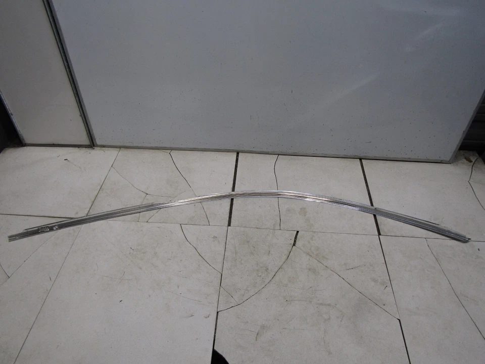 MOULURE DE TOIT GAUCHE PASSAGER ORIGINE AUDI A5 8T P/N 8T8853703 REF A1R17 - Photo 4/4