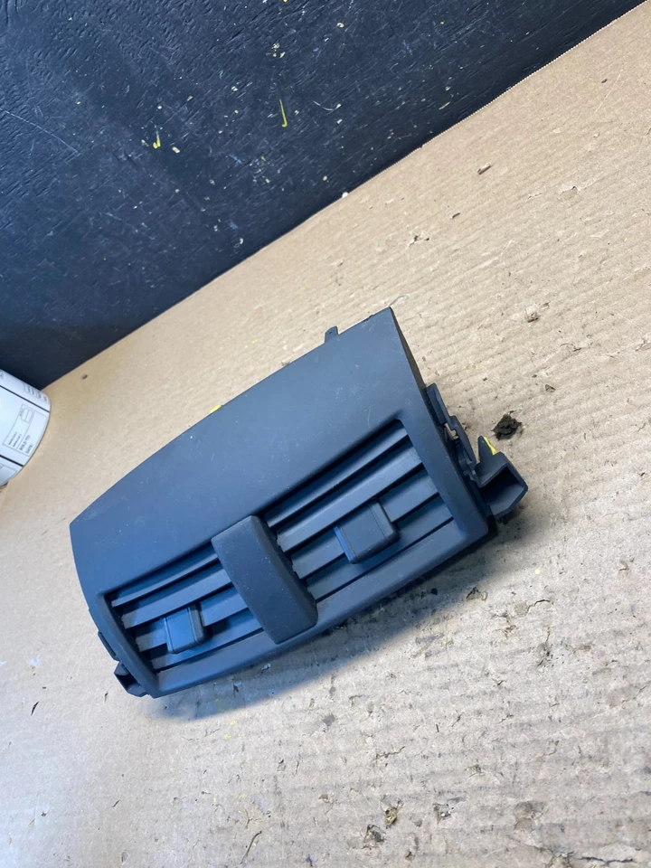 Toyota RAV4 2006-2012 tablero central delantero bisel de ventilación de aire 55670-42050 OEM S3103 DG Foto 2 de 4