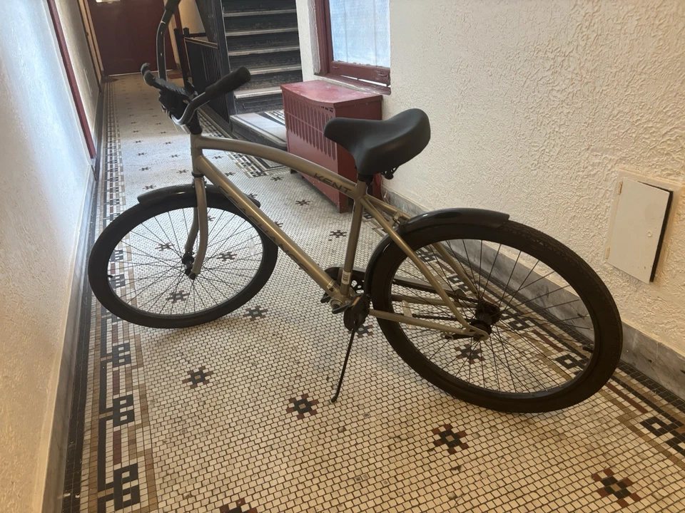 Bicycle - Image 3 of 4