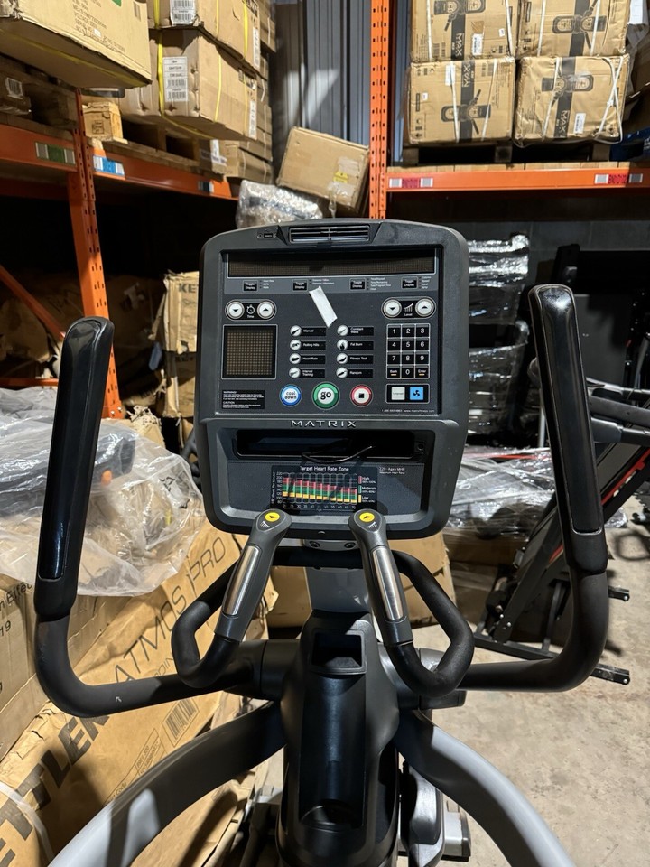 Matrix E5X Elliptical Cross trainer. Commercial Gym Equipment eBay