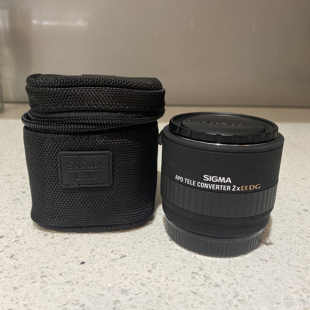 Near Mint Sigma APO TELE Converter 2x EX DG Lens For Sigma Canon w