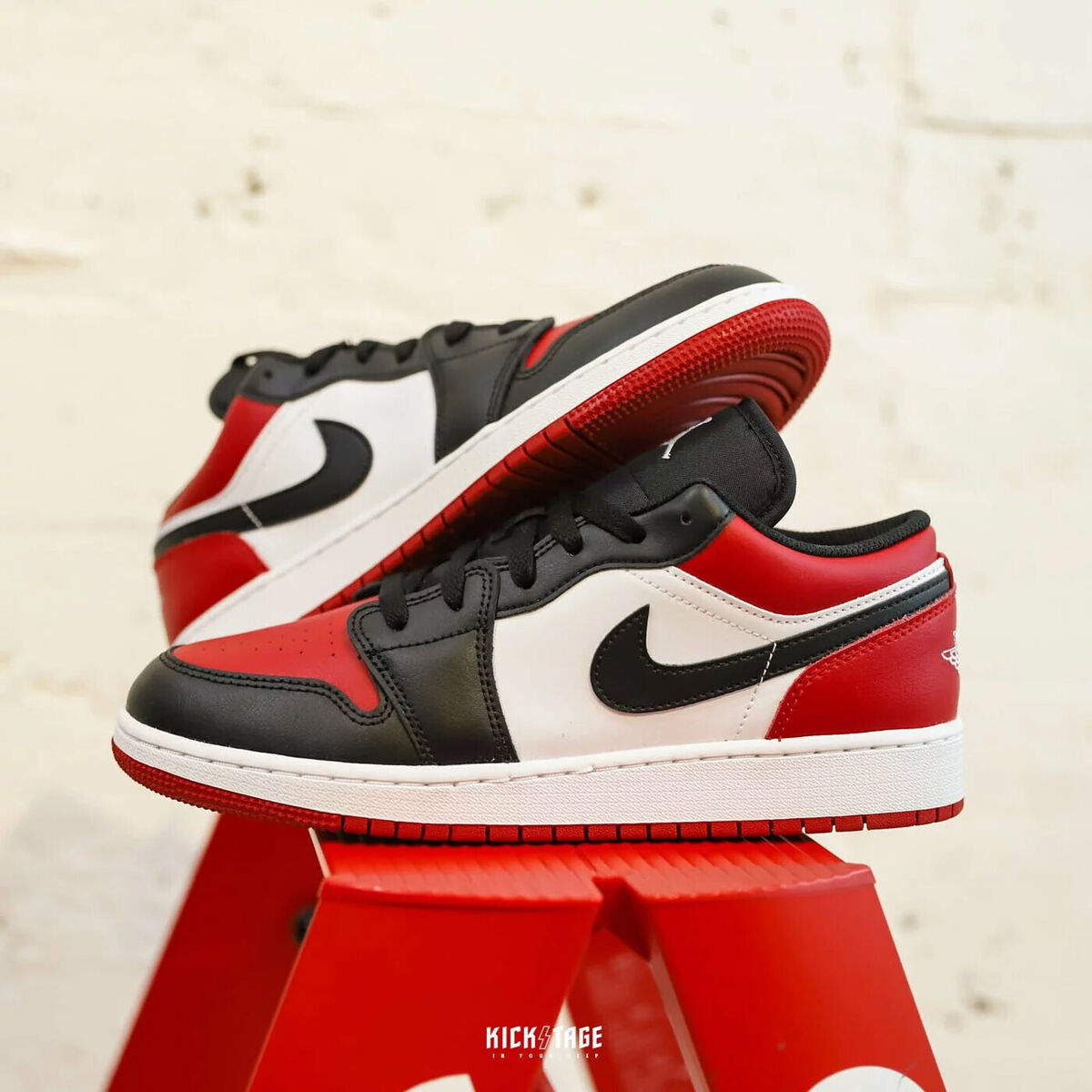 Nike GS Air Jordan 1 Low \