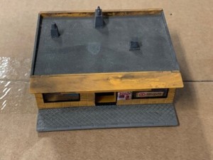 N gauge 1:160 Eastern bloc 1950's supermarket by Pola 