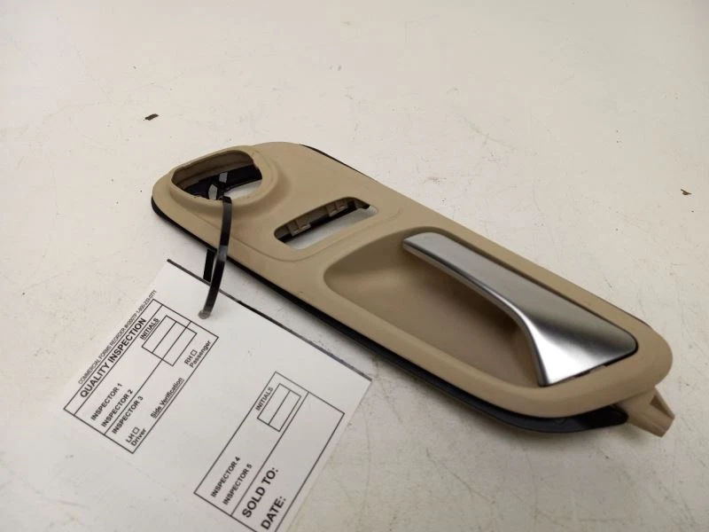 2009-2017 VOLKSWAGEN CC ПЕРЕДНИЙ ЛЕВЫЙ ПРИВОД ВНУТРЕННЯЯ ДВЕРНАЯ РУЧКА - Изображение 3 из 4