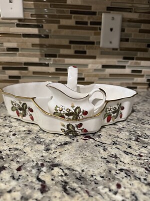 3pc. St. George Fine Bone China Strawberry Basket with creamer/sugar pot England