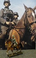 Prewar-Mounted German General-in Helmet w/Binoculars- Lineol Elastolin Hausser