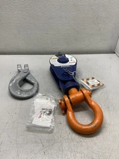 Crosby 6" Snatch Block W/ Shackle, 5/8-3/4 in. Rope, 16,000 lbs WLL