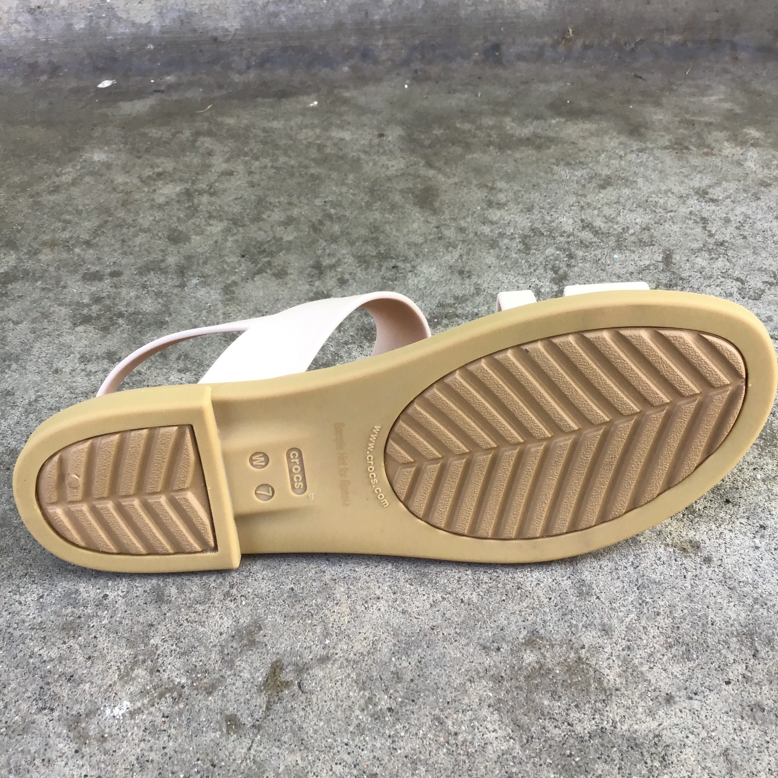 New Crocs Tulum Strappy Sandals for Women Size 7 Light Pink image 3
