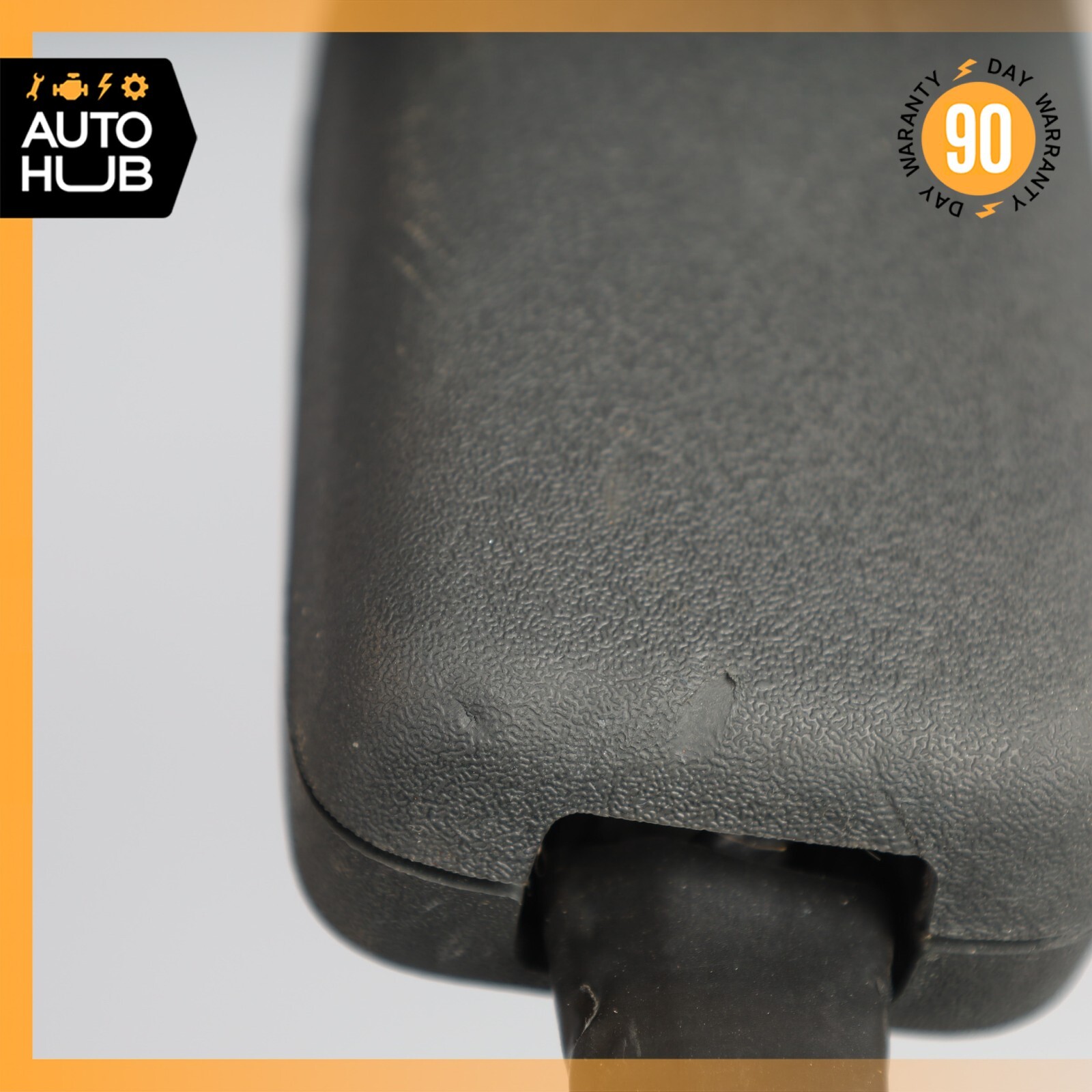 17-20 Maserati Levante M161 Front Left Driver Seat Belt Buckle Black OEM 26k