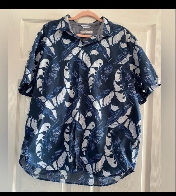 Tommy Bahama Hawaiian Shirt Men's XL Blue Feather Print Button Up Short Sleeve
