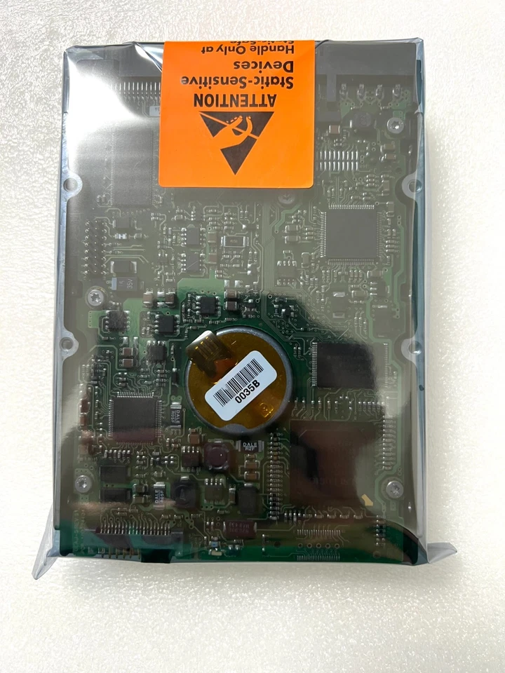 Seagate Cheetah ST373453LW 15K.3 73.4 GB SCSI 68pin 3.5 in U320 HDD Hard Drive - Image 2 of 3