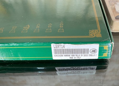ITALFAMA Chess Set Brown Leather Checkerboard & Wood Pieces ITALY ~ New/Sealed - Picture 5 of 9